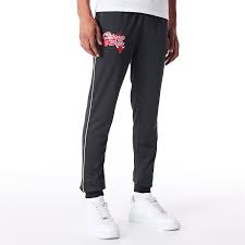 New Era  NBA SCRIPT TRACK PANT - Pantaloni - New Era